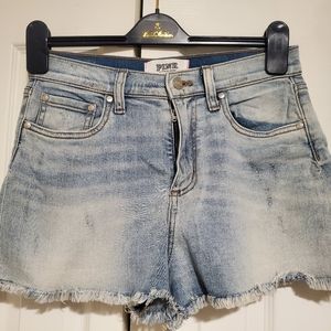 Pink short, size 6, light blue or grayish
